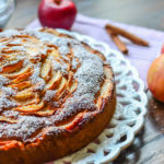 Prăjitură italiană cu mascarpone și mere